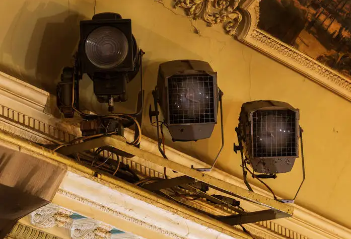 上海展览展装搭建聚光灯